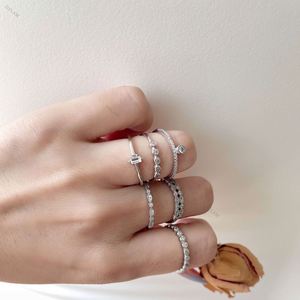 Anillos Apilables de Plata con Diseño Simple y Brillante de Diamantes de Alta Calidad Dylam, Anillos de Moda con Piedras CZ Baguette - Product Image 5