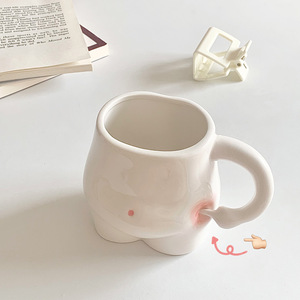 Nordic Schattige Onregelmatige Buik Unieke Handgreep Keramische Melkbeker - Product Image 2