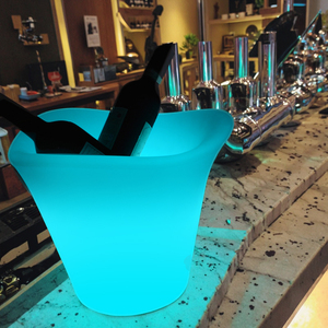 ठंडा बर्फ बाल्टी शकप्रूफ डिजाइन वाटरप्रूफ रंग पेय कॉकटेल के लिए पोर्टेबल पार्टी कूलर बदल रही - Product Image 1