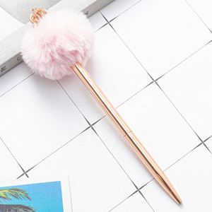Stylo à bille Pom Pom Couronne - Cadeau de bureau mignon, stylo en métal moelleux, outil d'écriture promotionnel amusant - Product Image 5