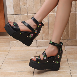 Women European Style Peep-Toe <b>Sandals</b> With Large Wedge Heel Closed Back, Summer Back Zipper Floral Roman <b>Sandals</b> - Product Image 2