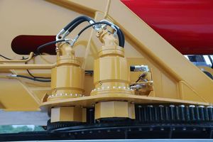 Grúa de Camión Amarilla Usada STC1000C5-8, Capacidad de Elevación Hidráulica de 100 Toneladas, Altura Máxima de 25 m, Alto Momento de Carga, para Construcción - Product Image 5