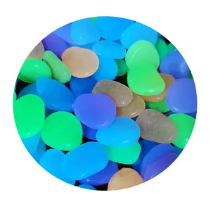 Luminescent Glass Gravel Artificial Polishing Resin Rocks Luminous Pebble Fluorescent Stones for Pool Patio Lawn Decor no MOQ