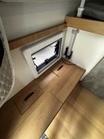 Tesla Cybertruck 4x4 Mini caravane pour 4 personnes - Caravane de voyage pliable légère, imperméable et pop-up