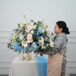 Centros de Mesa de Boda con Bolas de Flores Artificiales Hechas a Mano de Alta Calidad, Personalizadas y al por Mayor - Product Image 1