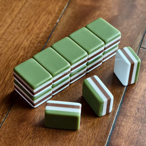 Juego de Mahjong Americano de Lujo, Plegable y Portátil, 160 Piezas de Acrílico Grabado, Ecológico y Resistente al Agua - Product Image 2