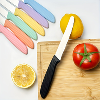 Ensemble de couteaux à steak professionnels 7 couleurs, couteau utilitaire en acier inoxydable dentelé, couteau à tomates pour la maison et la cuisine des restaurants