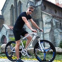Vélo à cadre en acier au carbone OEM/ODM avec frein à disque et pédale standard - Modèle de course léger
