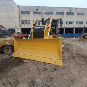 รถดันดินตีนตะขาบ Komatsu D65 EX มือสองจากญี่ปุ่น ใช้เครื่องยนต์ SAA6D114E ขนาดกลาง พร้อมริปเปอร์ สำหรับงานก่อสร้างและปรับระดับพื้นดิน - Product Image 6
