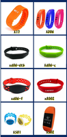 Gelang Silikon NFC RFID Mini Tag NFC213 yang Dapat Diprogram, Multi Warna, untuk Kontrol Akses Acara Konser dan Check-in