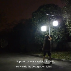 Lampadaire de jardin extérieur double lanterne LED IP66 en métal, résistant aux intempéries, avec détecteur de mouvement, lumière du jour 6000K, garantie 10 ans - Product Image 2