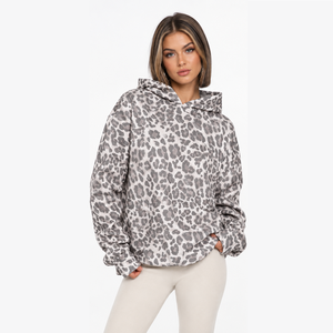 Sweat-shirt à capuche surdimensionné pour femme avec logo personnalisé, imprimé léopard intégral, manches longues, style streetwear décontracté - Product Image 1