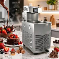 Volledig Automatische Chocolade Tempereringsmachine 80kg Energiebesparende Geïsoleerde Tank Chocolade Smelter CE