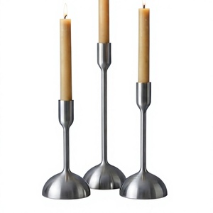 Ensemble de 3 chandeliers en métal argenté, grands supports pour bougies coniques, décoration moderne pour la maison - Product Image 4