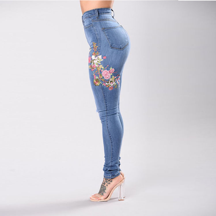 Encuentre el mejor fabricante de bordados dama jeans y bordados dama jeans  para el mercado de hablantes de spanish en alibaba.com
