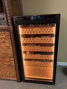 Almacenes en EE. UU./Arabia Saudita/Dubái Listos para Enviar Humidor Eléctrico para Cigarros MON1800A con Capacidad para 1200 Cigarros con/sin Función de Eliminación de Amoníaco - Product Image 5