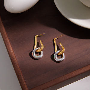 ต่างหูห่วงสองสีแบบวงแหวนคู่ สแตนเลสสตีล 18K ดีไซน์เรขาคณิต สำหรับผู้หญิง เครื่องประดับหรูหราเบาๆ ของขวัญ - Product Image 4