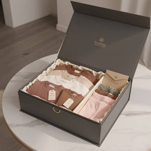 Set <span class=keywords><strong>Famiglia</strong></span> di Felpe in Cotone Ricamato Personalizzato Coordinato Mamma <span class=keywords><strong>e</strong></span> Figlio/<span class=keywords><strong>a</strong></span> per Bambino <span class=keywords><strong>e</strong></span> Bambina - Product Image 2