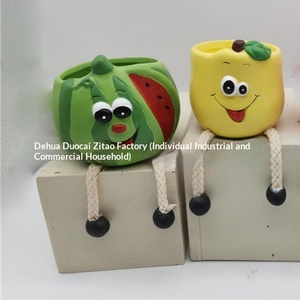 Pot de fleurs en céramique amusant, peint à la main, en forme de fruit, avec corde de suspension, pour plantes succulentes et vertes - Product Image 2