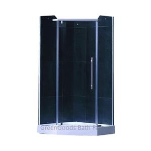 Salle de douche noire, articles hygiéniques, Angle Public, cadre noir, salle de douche - Product Image 1