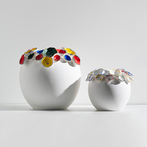 Vase à fleurs coloré peint à la main, design pomme, artisanat en céramique, ornement de luxe, accessoires d'art uniques pour la maison - Product Image 2