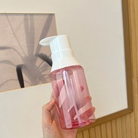 Bouteille pompe moussante en PET rose de 300 ml avec impression sérigraphique pour bain moussant et emballage de produits moussants