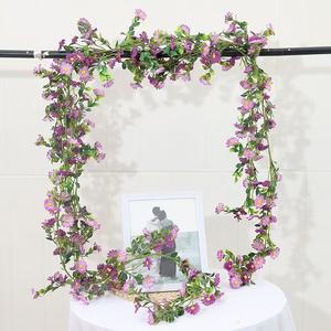 Guirlande <span class=keywords><strong>de</strong></span> fleurs <span class=keywords><strong>de</strong></span> marguerites artificielles en soie <span class=keywords><strong>de</strong></span> vigne, fausses feuilles <span class=keywords><strong>de</strong></span> vigne vertes pour décoration murale, fête et mariage - Product Image 4