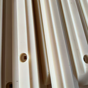Rail de guidage en nylon <span class=keywords><strong>MC</strong></span> vierge sur mesure, sans bavures, pour ligne d'assemblage d'emballage et ligne de tri logistique - Product Image 4