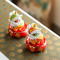 Ornement de danse du lion créatif de style chinois en résine, décoration de bureau, cadeau haut de gamme pour le bureau, souvenir avec logo personnalisable