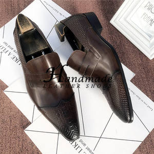 Chaussures en cuir à bout pointu pour hommes, chaussures habillées longues, chaussures de bureau décontractées, chaussures de ville décontractées - Product Image 4