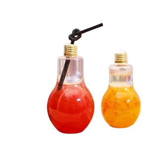 Fornitura di fabbrica all'ingrosso di bicchieri di plastica a forma di vite per bere bottiglie di Design lampadina per bevande giocattoli per bambini - Product Image 2