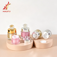 Pots en plastique personnalisés OEM/OED de 5g/10g avec couvercle pour vernis à ongles, huile, crème pour le visage, pot de miel, échantillons cosmétiques et soins de la peau