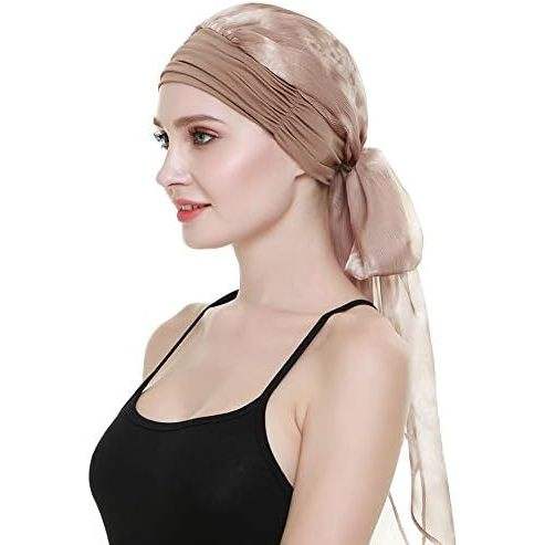 สีน้ำตาลอ่อน