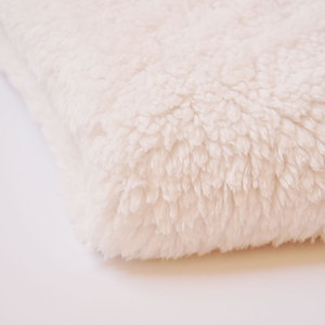 Felpa de Sherpa de poliéster con certificación GRS hecha de botella para mascotas 100%, tela de Sherpa amigable con <span class=keywords><strong>Ecop</strong></span> para ropa de juguete - Product Image 5
