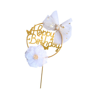 Décoration de gâteau en acrylique en forme de papillon, thème miel et douceur, avec anneau doré « Joyeux Anniversaire » et papillons blancs - Product Image 5