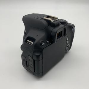 <span class=keywords><strong>กล้อง</strong></span> DSLR Canon <span class=keywords><strong>700D</strong></span> มือสอง, <span class=keywords><strong>กล้อง</strong></span>ดิจิตอล <span class=keywords><strong>700d</strong></span> ความละเอียด 18MP+1080p HD หน้าจอสัมผัส พร้อม Wi-Fi เหมาะสำหรับถ่ายภาพบุคคลและภาพทิวทัศน์ - Product Image 4