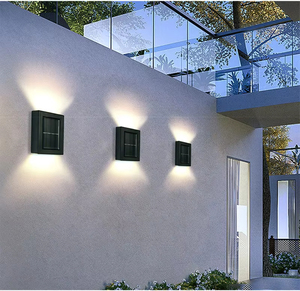 Lampe murale LED double face moderne TOACH pour extérieur, étanche IP65, éclairage solaire mural vers le haut et vers le bas, lampe solaire de jardin - Product Image 6
