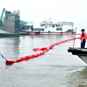 Barreira ecológica de algas marinhas para contenção de óleo em material PVC
