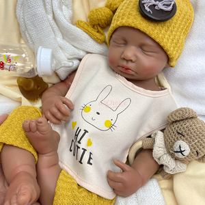 ตุ๊ก<span class=keywords><strong>ตา</strong></span>ซิ<span class=keywords><strong>ล</strong></span>ิโคนรีบอร์นผิวสีเข้ม <span class=keywords><strong>ข</strong></span>นาด 20 นิ้ว รุ่น LouLou <span class=keywords><strong>ตา</strong></span><span class=keywords><strong>ปิด</strong></span> แสดงอารมณ์สมจริง สำหรับผู้เชี่ยวชาญด้านการบำบัดและผู้ช่วยด้านสุ<span class=keywords><strong>ข</strong></span>ภาพจิต - Product Image 4