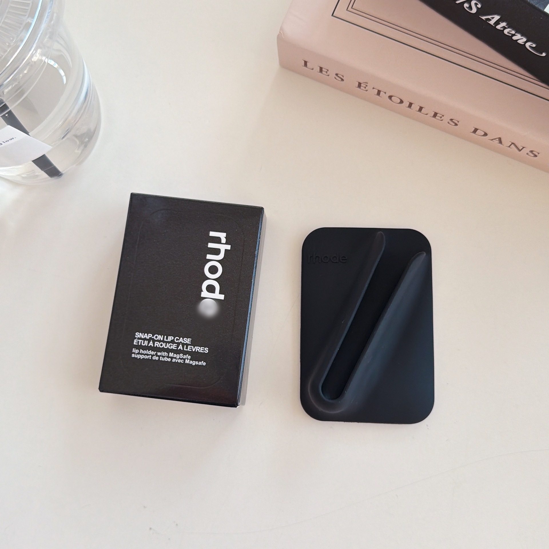 Black (lip gloss not included)