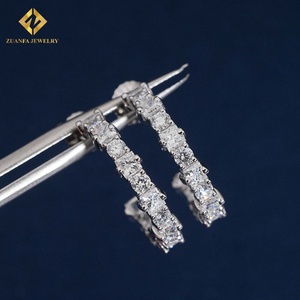 Pendientes de Lujo con Diamantes Cultivados en Laboratorio, Corte Princesa Cuadrado y Redondo, Plata 925 con Cierre de Rosca - Product Image 1