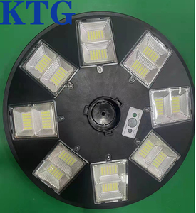 Luces solares UFO redondas Luz de calle impermeable para exteriores 2000W 3000W Luz de jardín solar para poste de estacionamiento - Product Image 5
