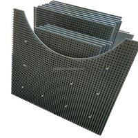 Brosse à plaques tuftée industrielle à poils denses en nylon PA6 pour le traitement de tôles, avec manche en PVC, pour presse à tourelle, OEM