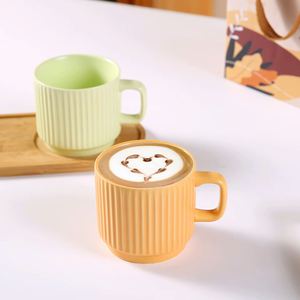 Juego de Regalo de Tazas de Café de Cerámica Hechas a Mano de Lujo, con Toalla y Cuchara con Diseño de Oso, Regalos Multifuncionales para Bodas, Cumpleaños y Eventos Empresariales - Product Image 5