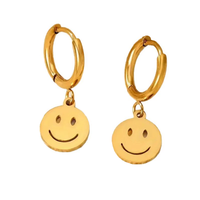 Boucles d'oreilles créoles pendantes Smiley Face avec breloques cœur et visage souriant