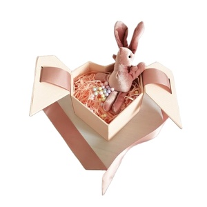 Chất Lượng Cao Làm Tay Đẹp Sang Trọng Tùy Chỉnh Hộp Bao Bì Các Tông Màu Hồng Đóng Cửa Hình Trái Tim Hộp Quà Tặng Cho Đồ Trang Sức - Product Image 5