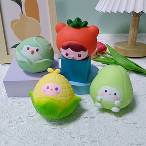 Jincan - Juguetes Antiestrés de la Serie Vegetal, Bolas de Harina, Juguete Divertido Novedoso, Incluye Repuestos de Repollo, Maíz y Melón para Apretar - Product Image 2