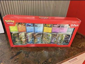 Version américaine Pokémon Prismatic Evolutions 8 mini-boîtes en carton avec cartes promotionnelles Stock US 100% authentique pour les 14 ans et plus - Product Image 5