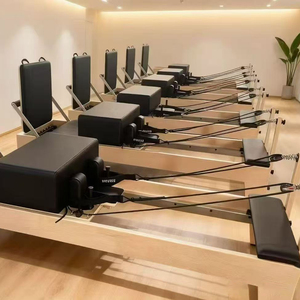 Reformer Pilates Commercial Haut de Gamme en Bois d'Érable Beige pour Femmes, <span class=keywords><strong>Correcteur</strong></span> de Colonne Vertébrale et Glissières à Ressort Allemandes, Idéal pour Studio de Yoga - Product Image 1
