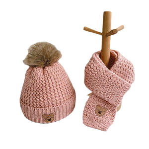 Set Invernale per Bambini con <span class=keywords><strong>Cappello</strong></span> <span class=keywords><strong>e</strong></span> <span class=keywords><strong>Sciarpa</strong></span> in Maglia 100% Cotone con Motivo Orso Jacquard - Product Image 5